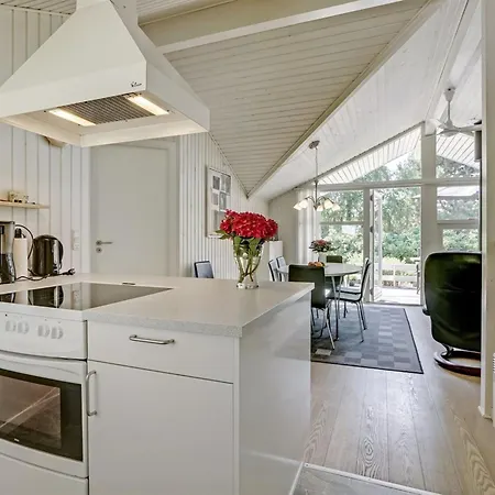 Stasia - 75m From The Sea By Interhome Feriehus *